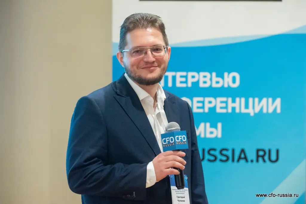 Григорий Чуланов<br />
Главный бухгалтер<br />
Норильский никель 49 chuhontsev.jpg